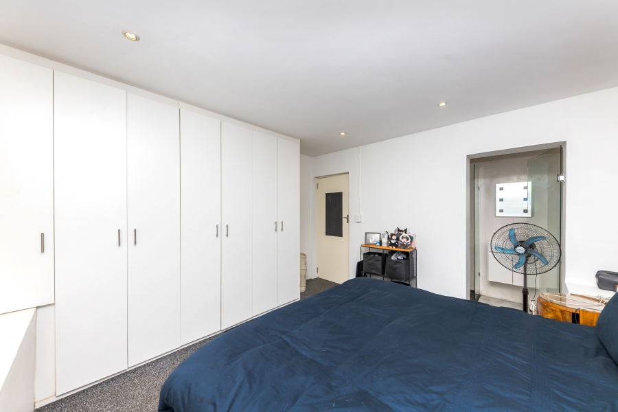 2 Bedroom Property for Sale in Woodstock Western Cape